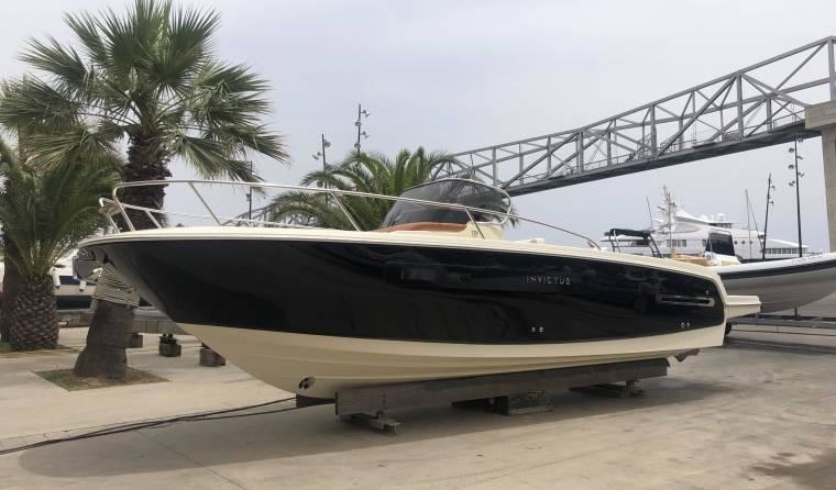 Invictus 280 CX