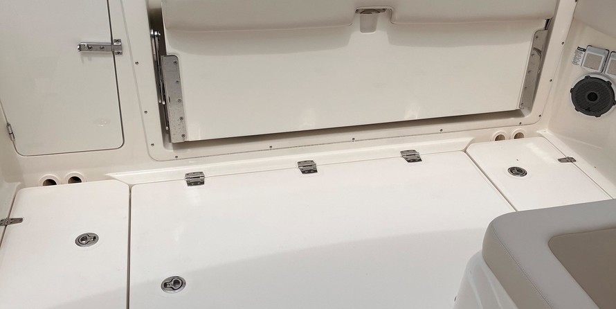 Boston Whaler 320 Vantage