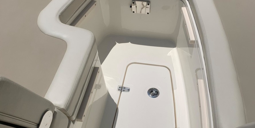 Boston Whaler 320 Vantage