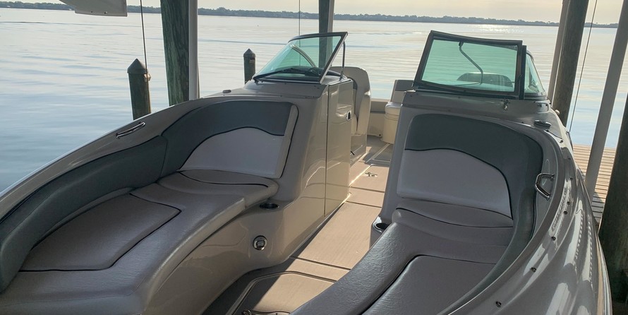 Sea Ray 240 Sundeck