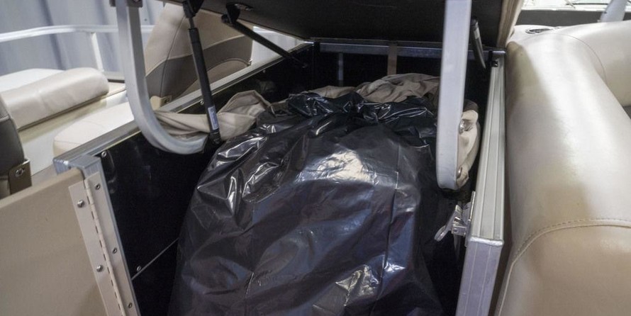 Sun Tracker Fishin Barge 24 DLX