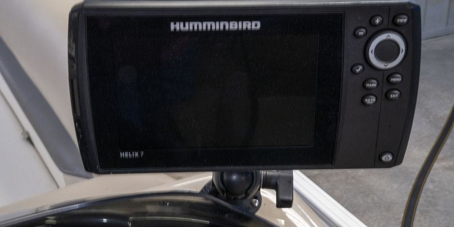 Sun Tracker Fishin Barge 24 DLX