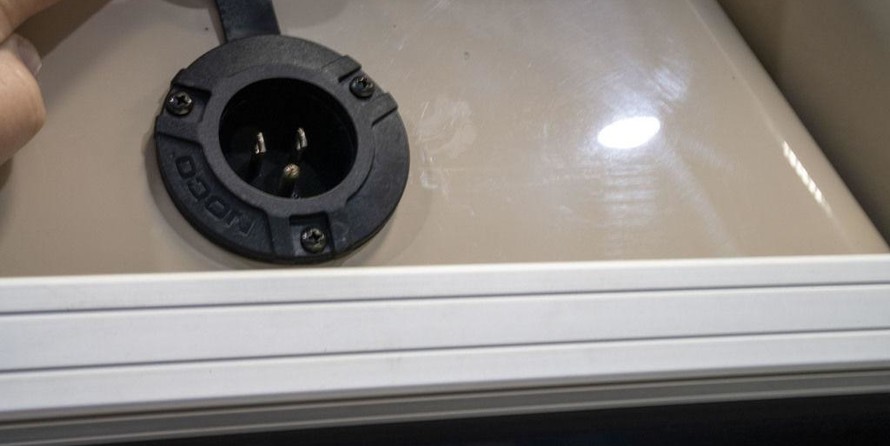 Sun Tracker Fishin Barge 24 DLX