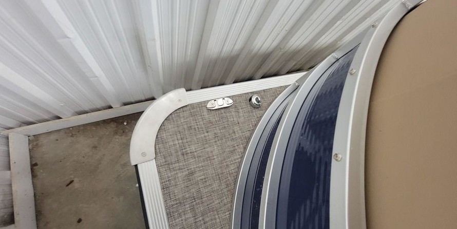 Sunchaser Boats Geneva Cruise 22 LR DH