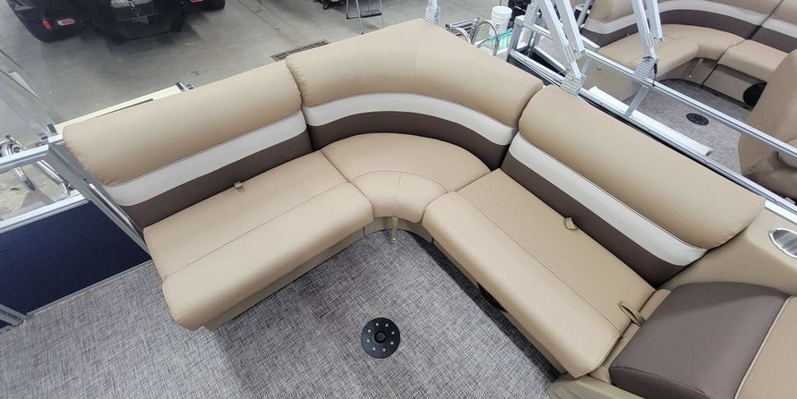 Sunchaser Boats Geneva Cruise 22 LR DH