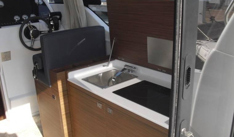 Rodman Spirit 31 Hardtop Outboard