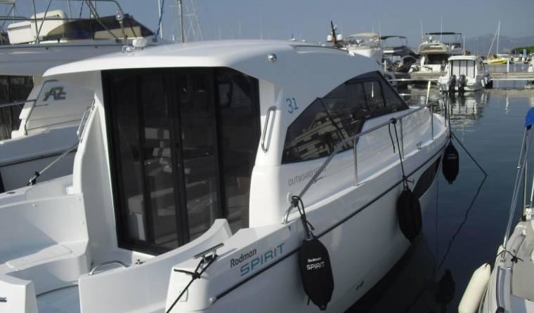 Rodman Spirit 31 Hardtop Outboard