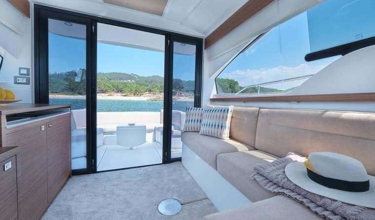 Rodman Spirit 31 Hardtop Outboard