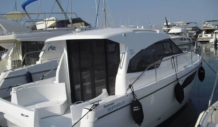 Rodman Spirit 31 Hardtop Outboard