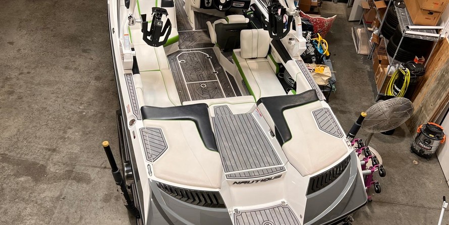 Super Air Nautique G23
