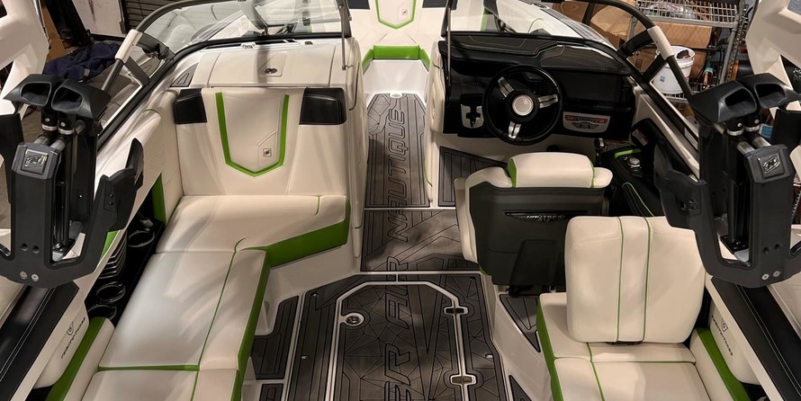Super Air Nautique G23