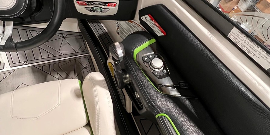 Super Air Nautique G23