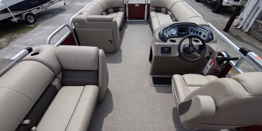 Sun Tracker Party Barge 20 DLX