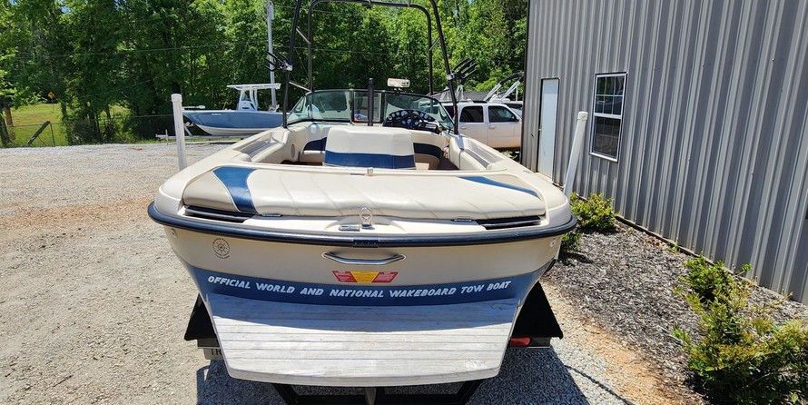 Correct craft air nautique 226 team