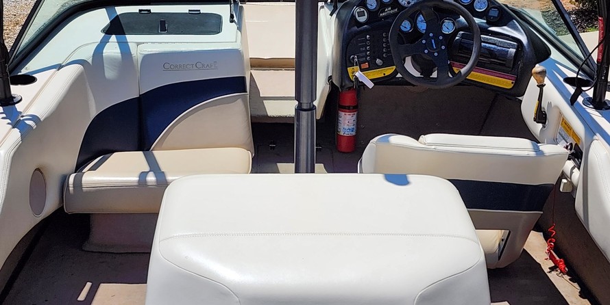 Correct craft air nautique 226 team
