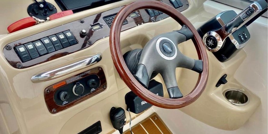 Chaparral 290 Signature