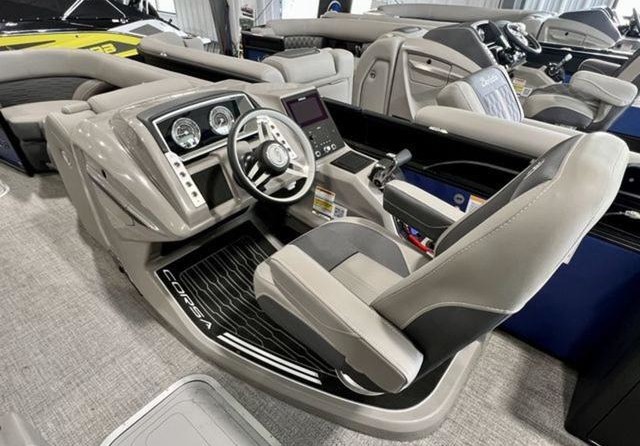 60 x 16 tri-toon passenger vessel