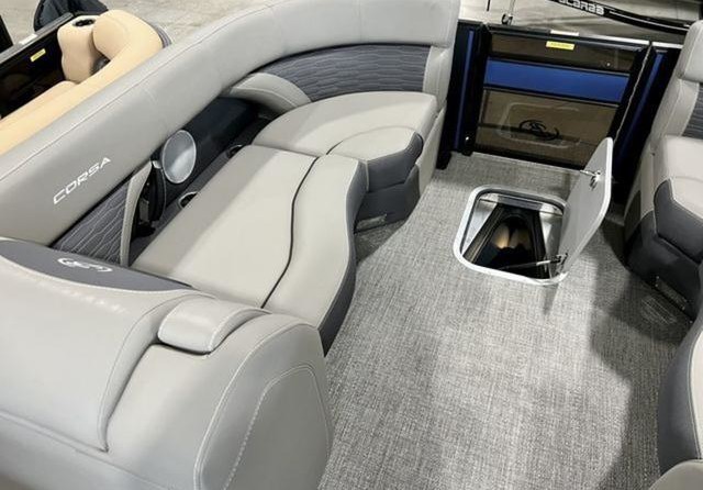 60 x 16 tri-toon passenger vessel