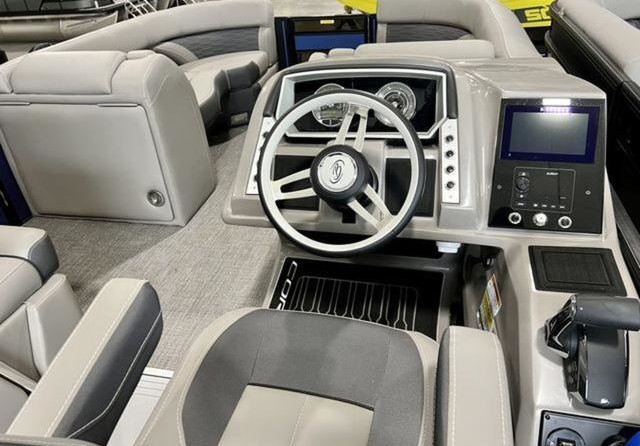 60 x 16 tri-toon passenger vessel