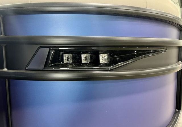 60 x 16 tri-toon passenger vessel