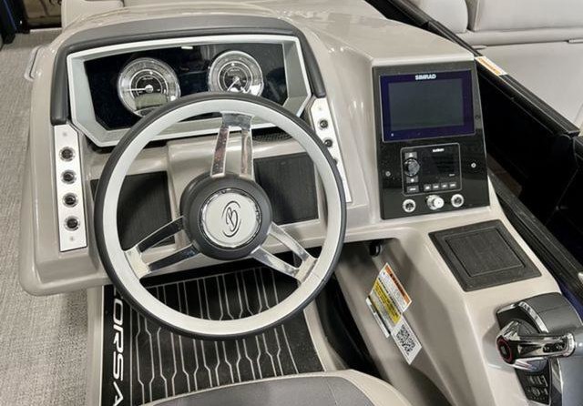 60 x 16 tri-toon passenger vessel