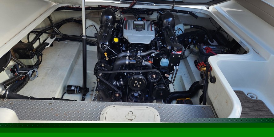 Formula 240 Bowrider