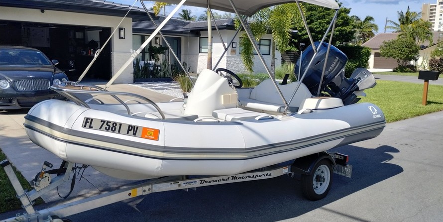 Zodiac Yachtline 380