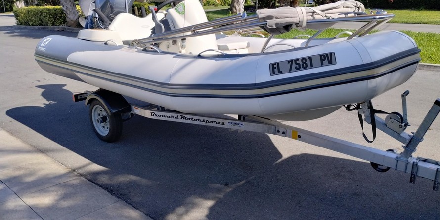 Zodiac Yachtline 380