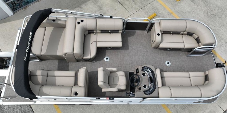 Sun Tracker 22 Party Barge RF