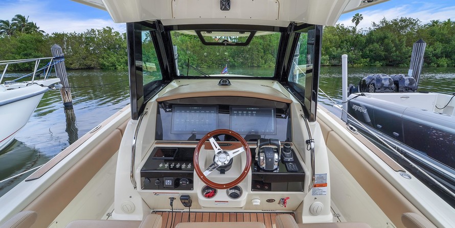 Chris-Craft Catalina 34