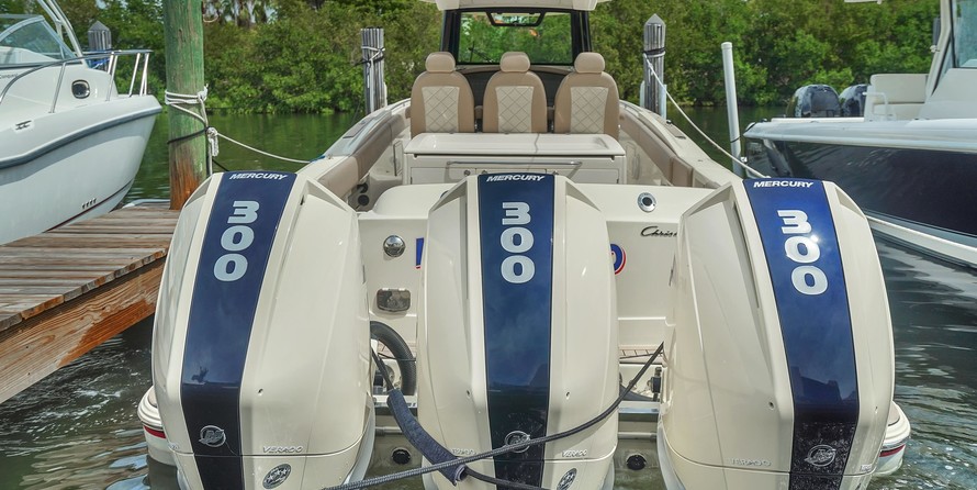 Chris-Craft Catalina 34