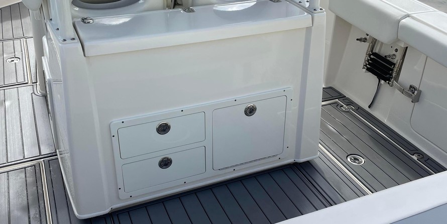 Cobia 217 center console
