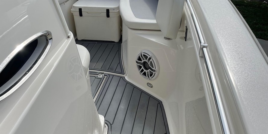 Cobia 217 center console