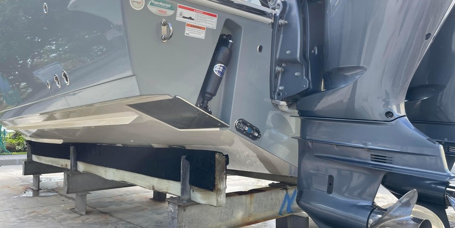 Cobia 217 center console