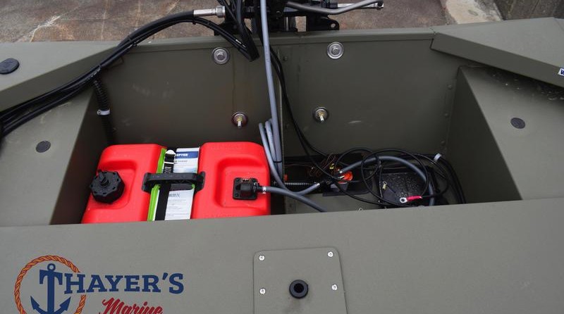 Tracker Grizzly 1648 SC