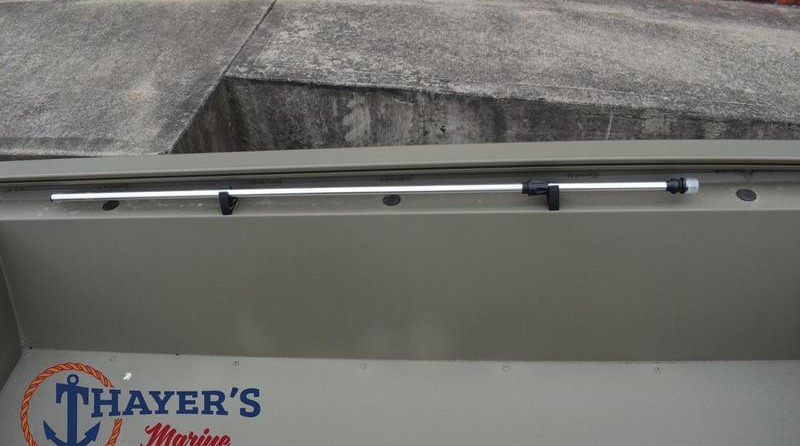 Tracker Grizzly 1648 SC