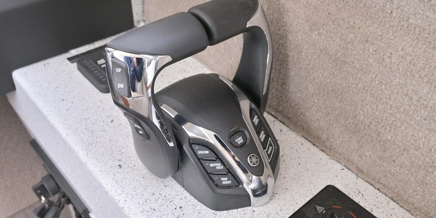 KingFisher 3025 Offshore