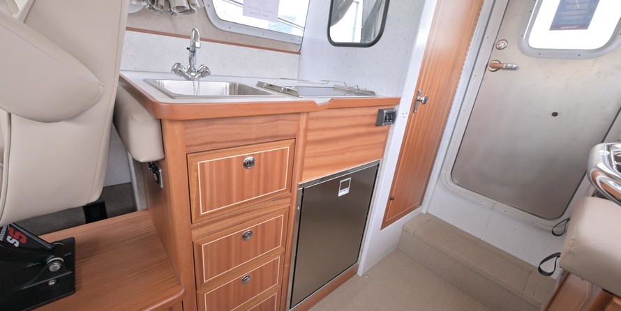 KingFisher 3025 Offshore