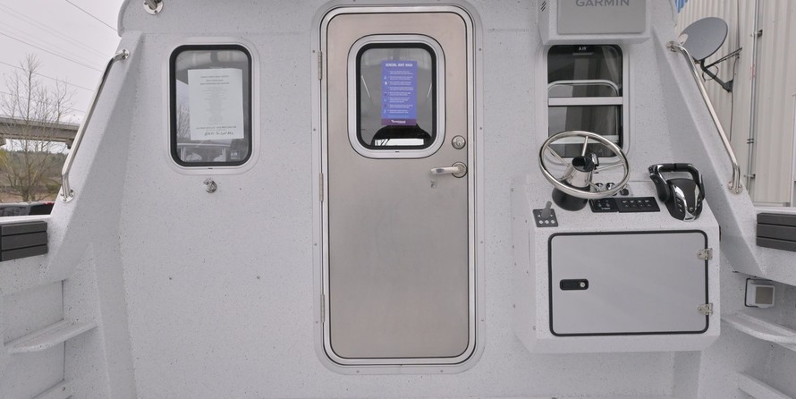 KingFisher 3025 Offshore