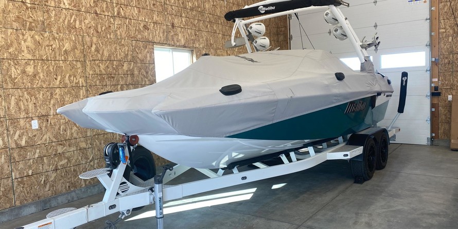 Malibu Wakesetter 22 MXZ