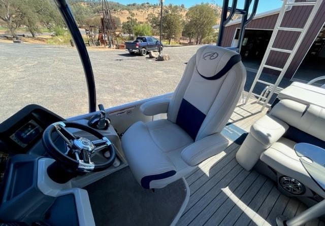 Avalon 2785 ambassador rl