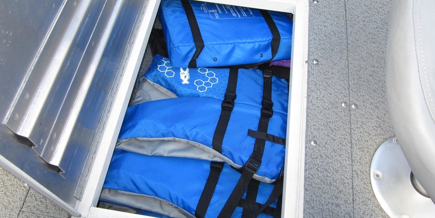 Tracker Pro Guide V-165 WT