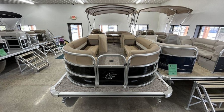 Sunchaser Boats Geneva Cruise 22 LR DH