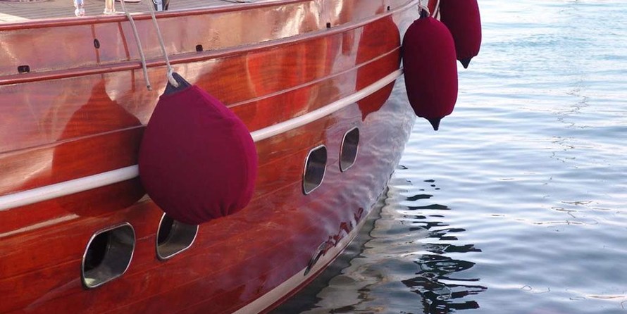 Hamble one design classic yacht