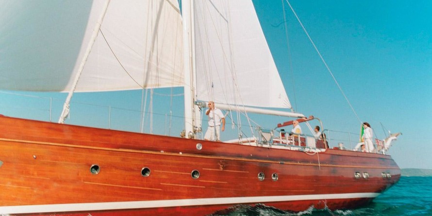 Hamble one design classic yacht