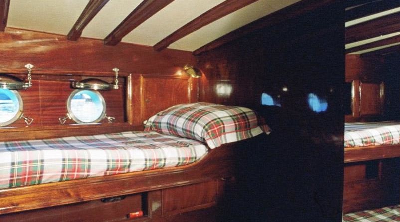 Hamble one design classic yacht