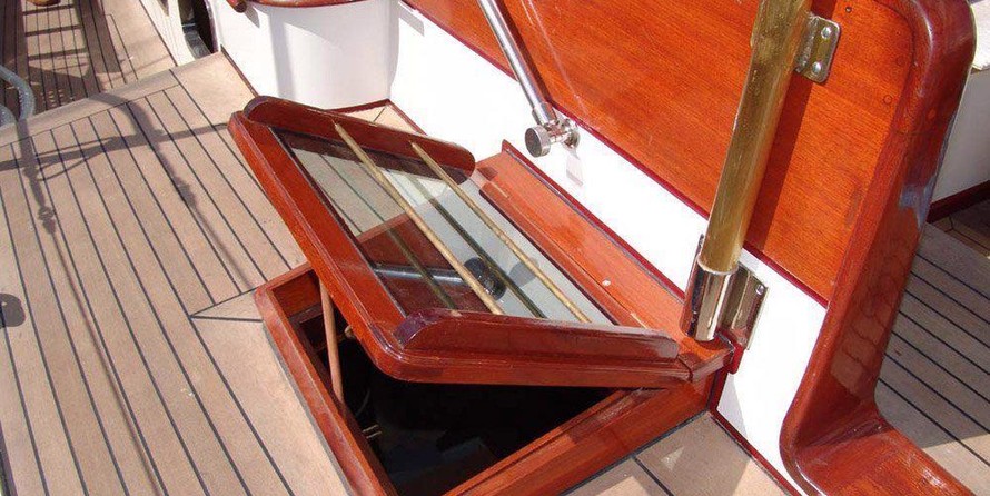 Hamble one design classic yacht