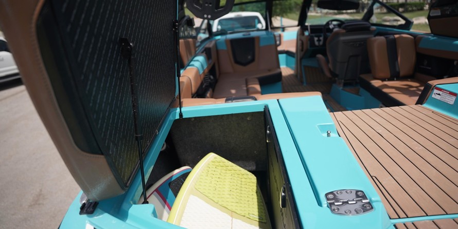 Super Air Nautique G23