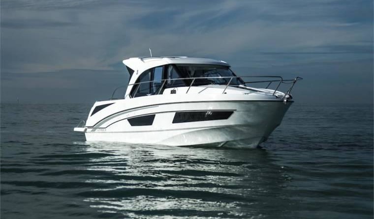 Beneteau Antares 9 OB