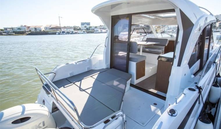 Beneteau Antares 9 OB